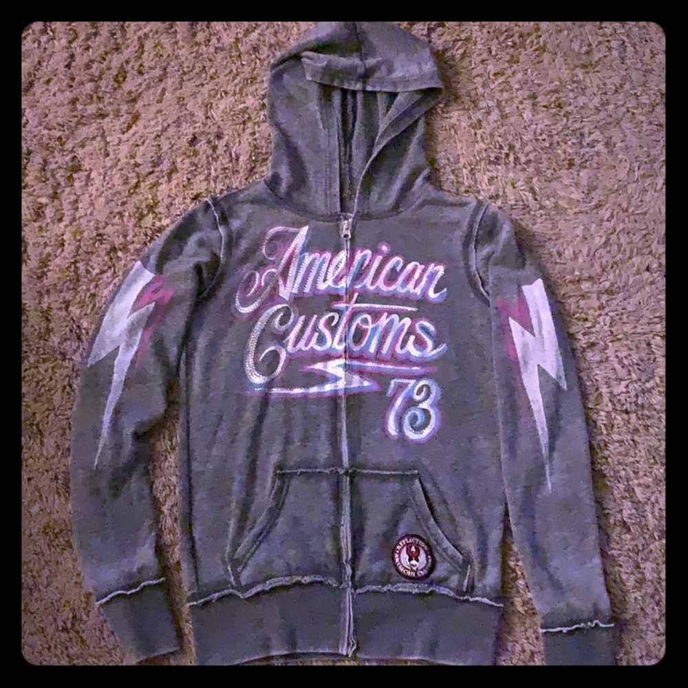 A woman’s (S) hoodie